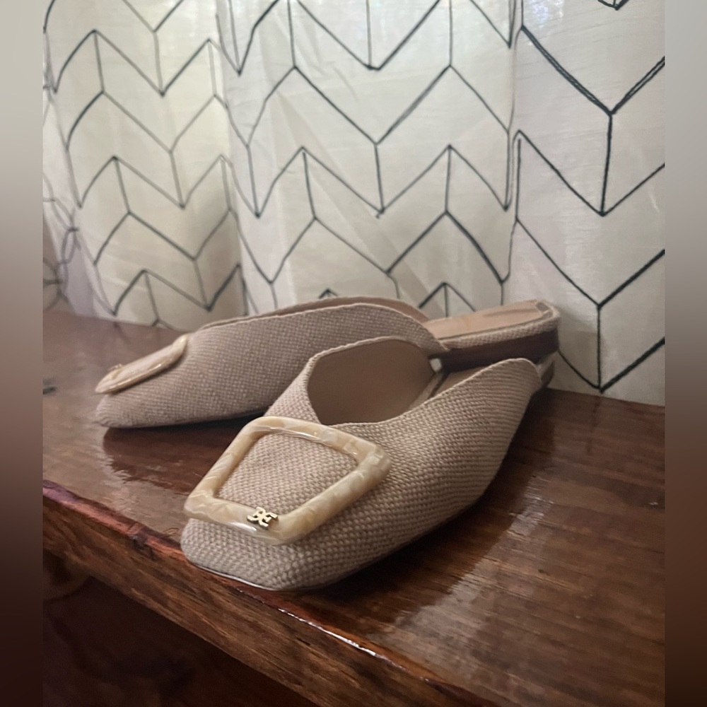 Sam Edelman 8 Slip on flats